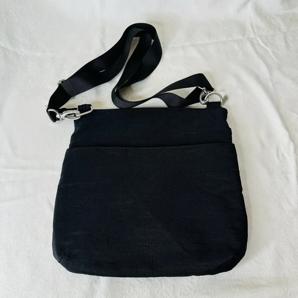 Baggallini Big Zip Crossbody Purse Lots of Pockets Nylon Wide Strap Lined 11” - Picture 5 of 14